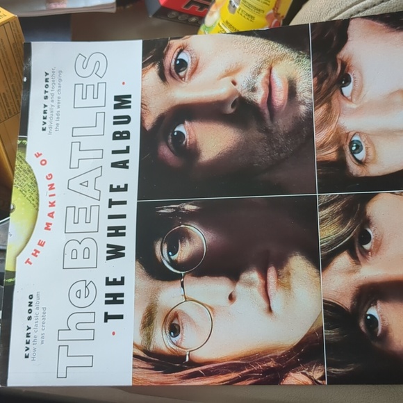Magazine Beatles The White Album - Picture 1 of 1